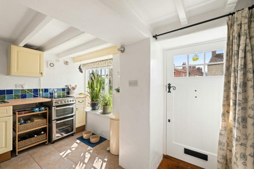 264470_47f7edc7-f986-42ed-bdba-2aa2481a2295_IMG_01_0000